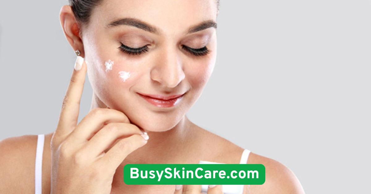  Hydrate with a Lightweight Moisturizer